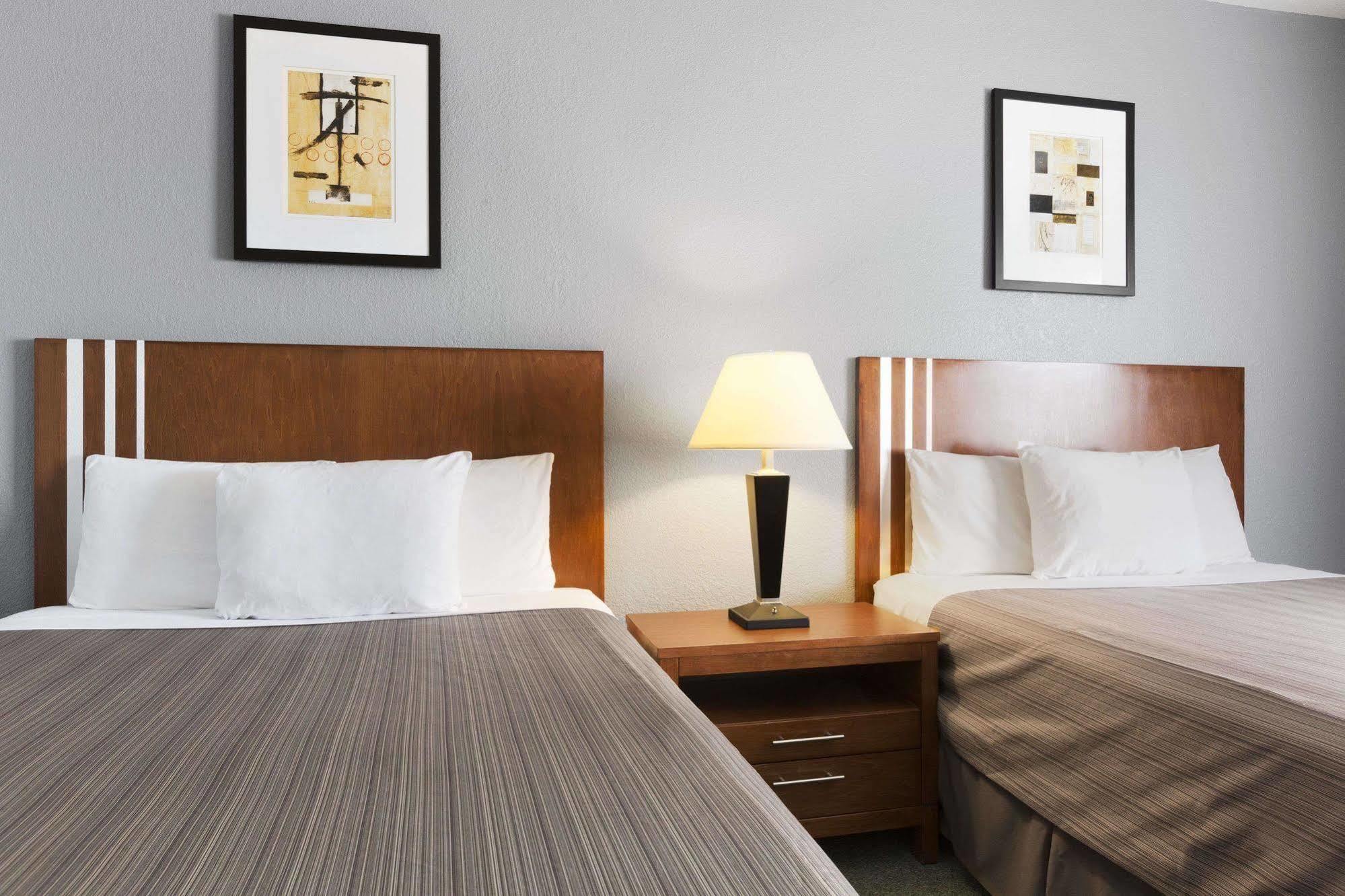 High Prairie Inn Экстерьер фото